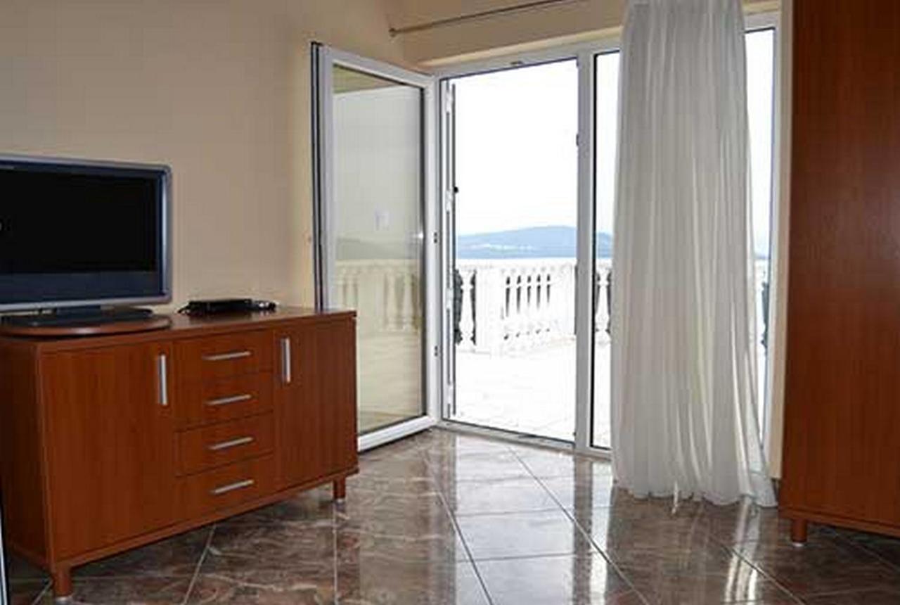 Apartments Barisic Hrvatskih Zrtava 404 Seget Vranjica Trogir Ngoại thất bức ảnh
