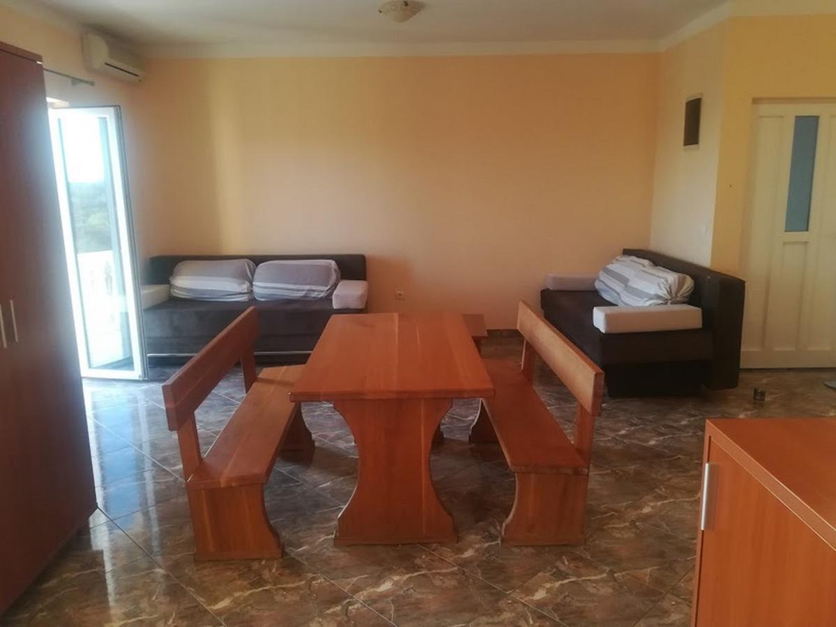 Apartments Barisic Hrvatskih Zrtava 404 Seget Vranjica Trogir Ngoại thất bức ảnh